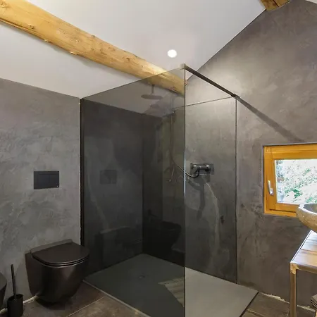 Bed & Breakfast La Finestra Sul Grappa 3*