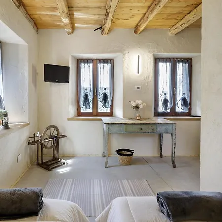 فندق مبيت وإفطار La Finestra Sul Grappa 3*