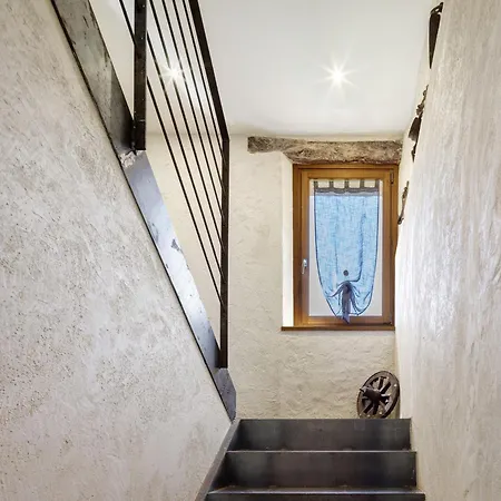 La Finestra Sul Grappa فندق مبيت وإفطار 3*
