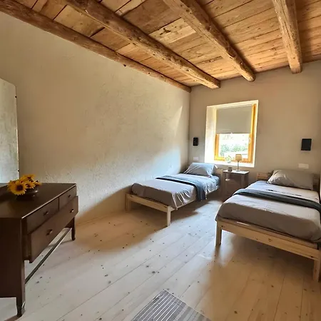 Bed & Breakfast La Finestra Sul Grappa 3*